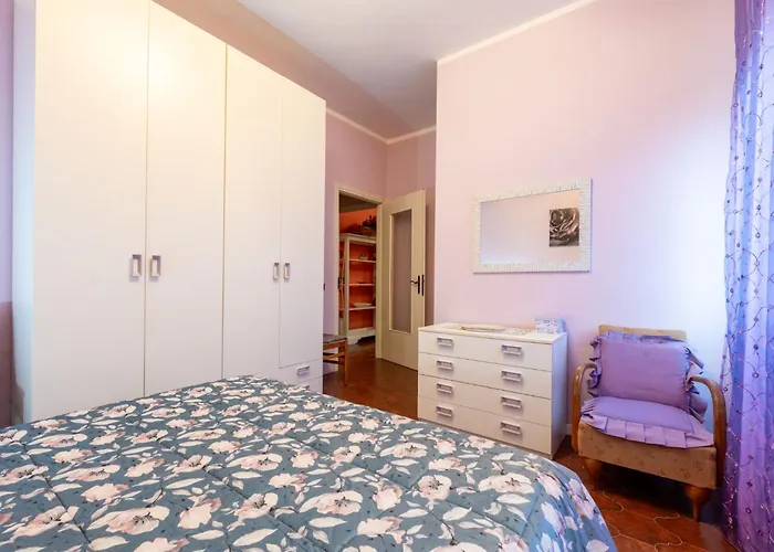 شقة Casa Dei Fiori By Interhome